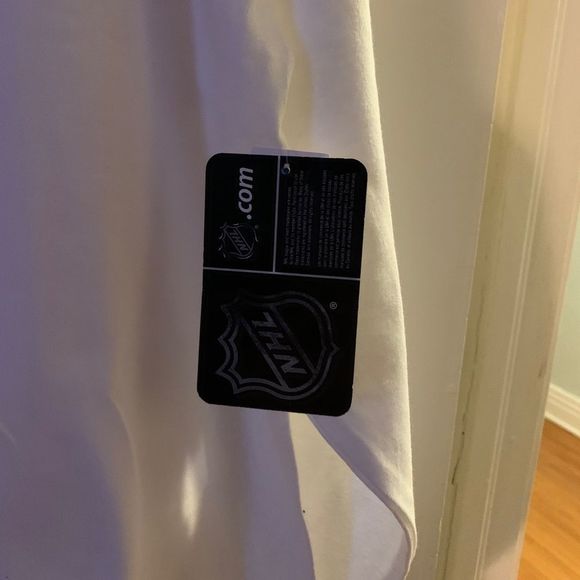 Winnipeg Jets 2018 Official NHL playoff tee - Picture 4 of 5